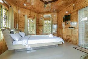 Resort Trimurti