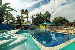 Resort Trimurti