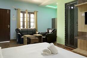 Resort Trimurti