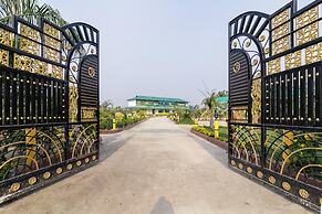 Resort Trimurti