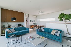 Beach House Purau
