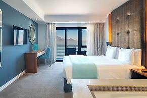 Blaauwberg Beach Hotel