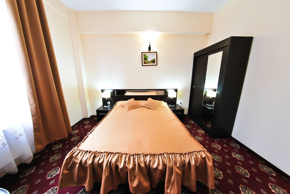 Hotel Magic Trivale