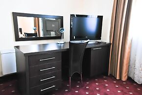 Hotel Magic Trivale