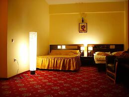 Hotel Magic Trivale