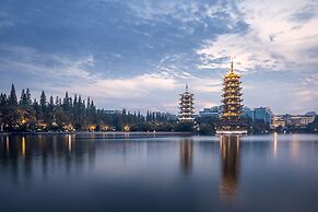 Wing Hotel Guilin - Central Square