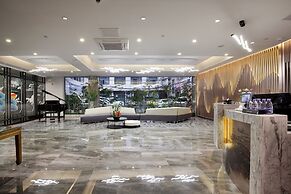 Wing Hotel Guilin - Central Square