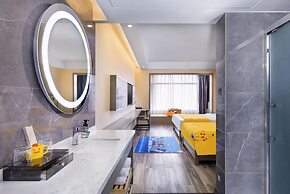 Wing Hotel Guilin - Central Square