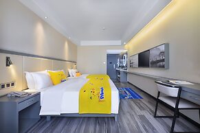 Wing Hotel Guilin - Central Square