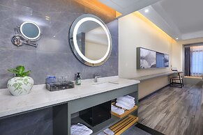 Wing Hotel Guilin - Central Square