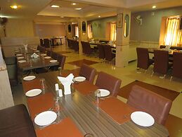 Dariyalal Hotel