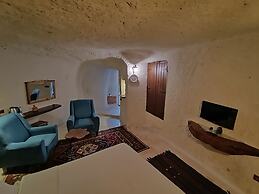 Apex Cave Hotel