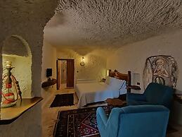 Apex Cave Hotel