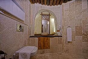 Apex Cave Hotel