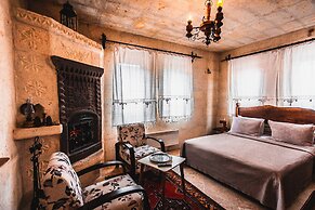 Apex Cave Hotel