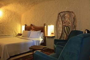Apex Cave Hotel