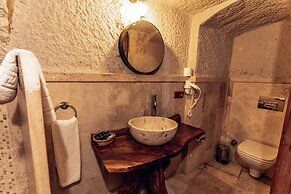 Apex Cave Hotel