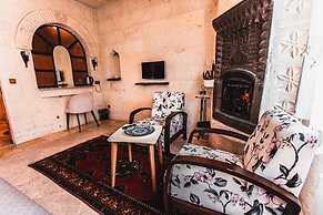 Apex Cave Hotel