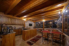 Apex Cave Hotel