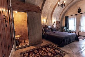 Apex Cave Hotel