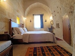 Apex Cave Hotel