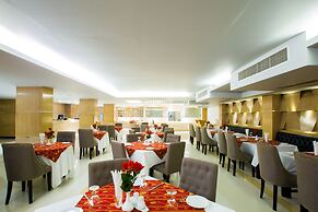 Momo Inn
