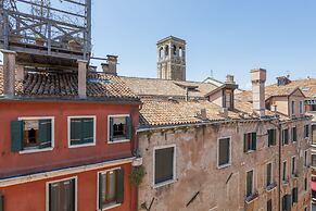 H10 Palazzo Canova