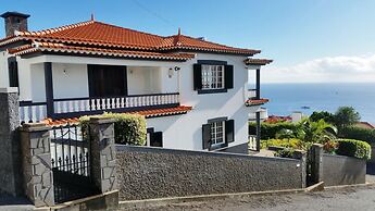 Top Floor With three Balconies