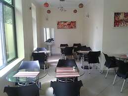 FQ Village Hotel