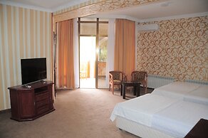 Kabir Hotel