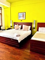 Subhas Hotel