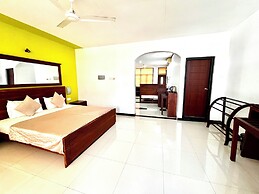 Subhas Hotel