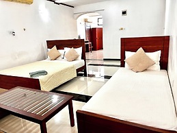 Subhas Hotel