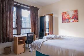 Novelty Suites - Roslin Street