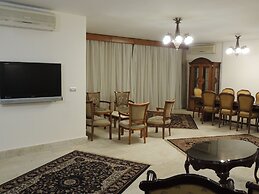 Sultan Cairo Nile Maadi