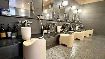 Hotel & Spa TOPOS Sendai Station - Caters to Men