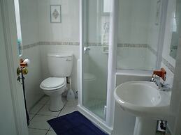 2 Cottons Cottage