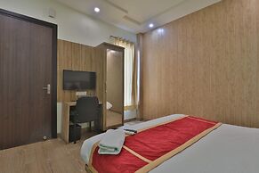 Hotel Aarya