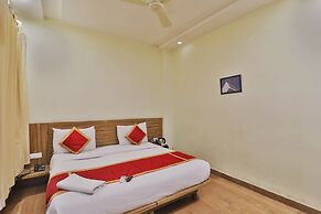 Hotel Aarya