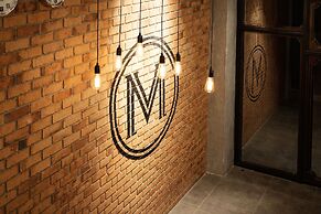Monaco Boutique Hotel Kampung Air