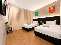 Monaco Boutique Hotel Kampung Air