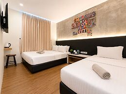 Monaco Boutique Hotel Kampung Air