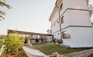 Azra Apart & Otel