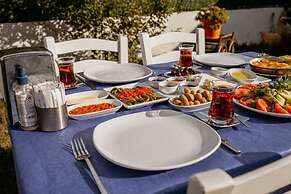 Azra Apart & Otel
