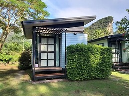 Baan Rim Nam Resort