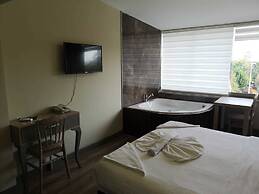 Casa De Sirena Apart Hotel