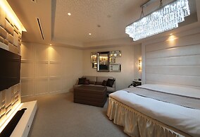 N Hotel
