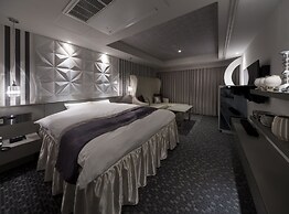 N Hotel