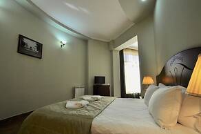 Hotel O. Galogre