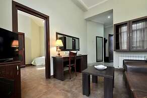 Hotel O. Galogre
